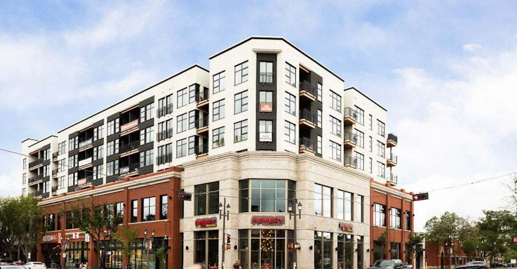 8155-619-8155 105 Street NW, Edmonton, AB, T6E 3R7