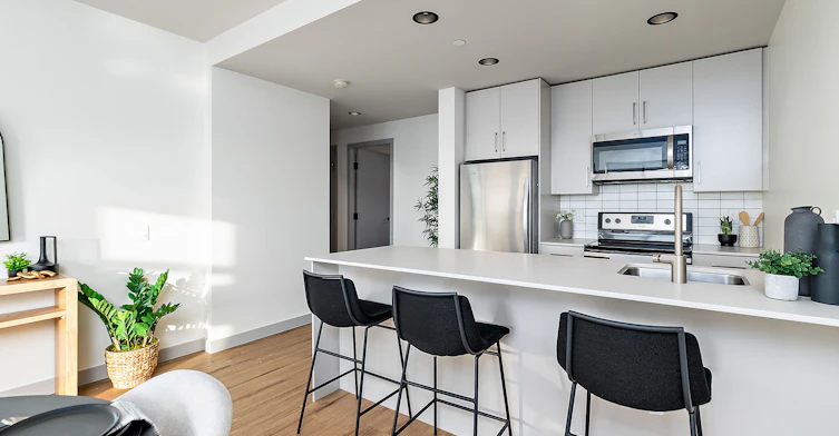 8155-619-8155 105 Street NW, Edmonton, AB, T6E 3R7 - 13