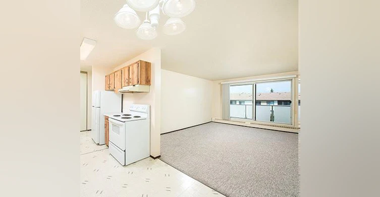 10706 99 Avenue, Morinville, AB, T8R 1M6 - 10