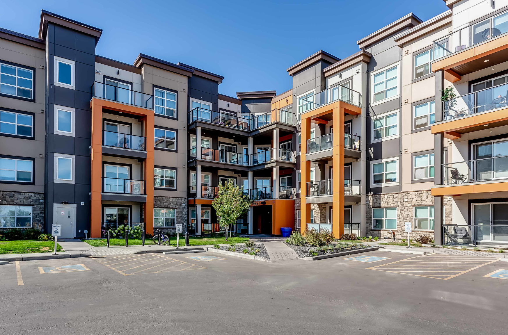 19671 40 Street SE, Calgary, AB, T3M 3B3 - 9