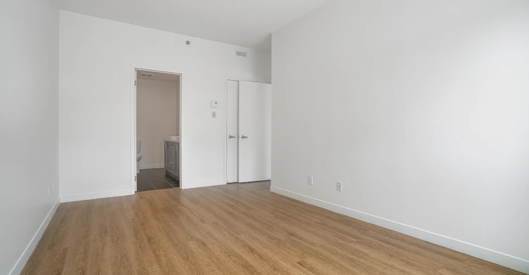 9801 Ceres Rue, Montréal, QC, H9B 0A8 - 9