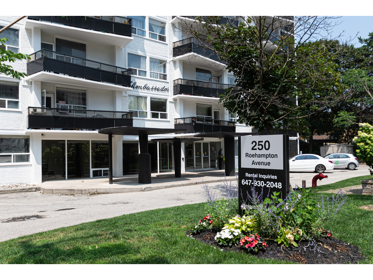 0807-250 Roehampton Avenue, Toronto, ON, M4P 1R9 - 2