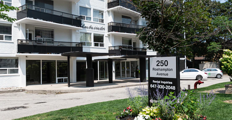 0807-250 Roehampton Avenue, Toronto, ON, M4P 1R9 - 2