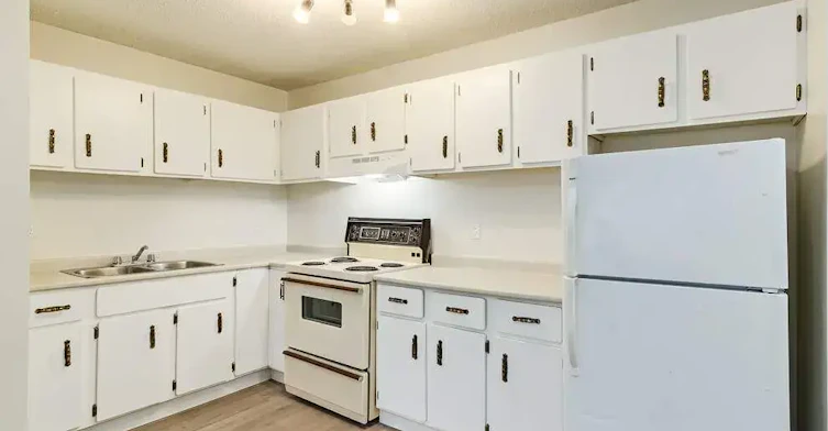 203-4701 41 Street, Bonnyville Town, AB, T9N 1E6 - 5
