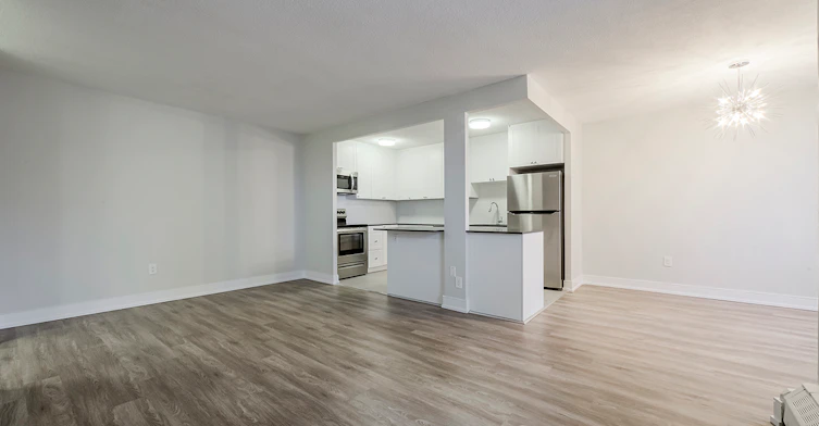 0306-75 Eastdale Avenue, Toronto, ON, M4C 5N3 - 11