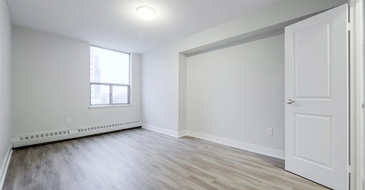 0306-75 Eastdale Avenue, Toronto, ON, M4C 5N3 - 24