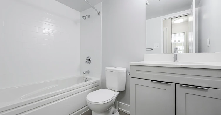 0715-75 Eastdale Avenue, Toronto, ON, M4C 5N3 - 28