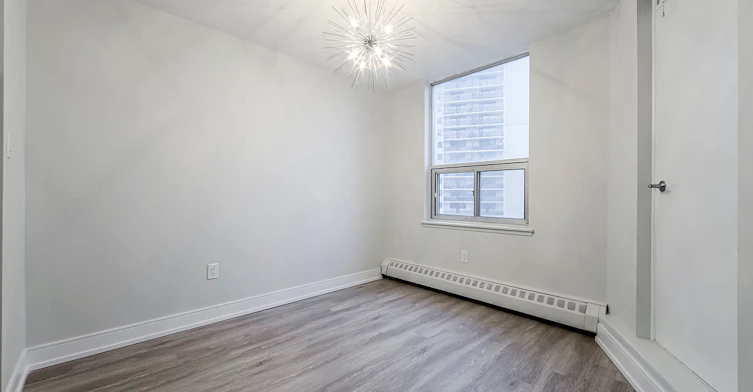 0715-75 Eastdale Avenue, Toronto, ON, M4C 5N3 - 13