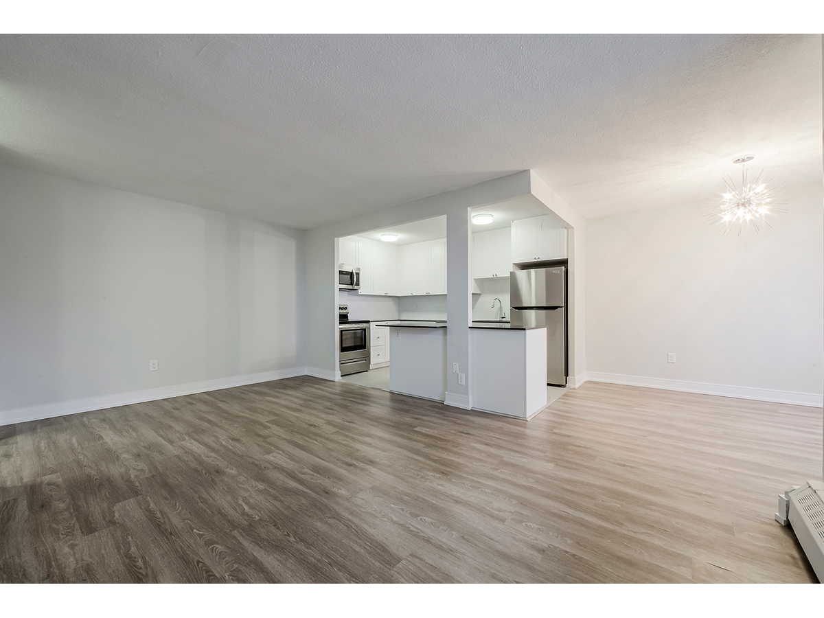 75 Eastdale Avenue, Toronto, ON, M4C 5N3 - 11
