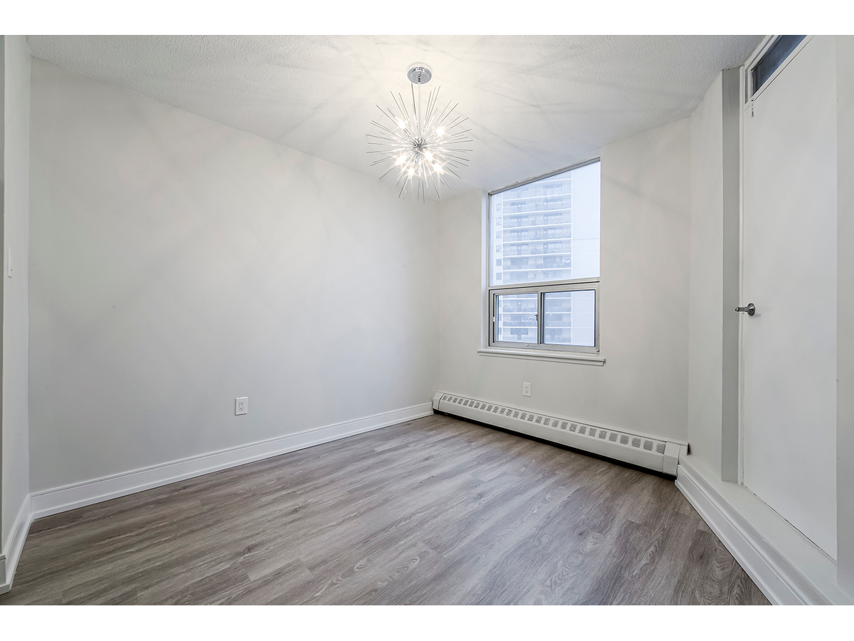 75 Eastdale Avenue, Toronto, ON, M4C 5N3 - 13