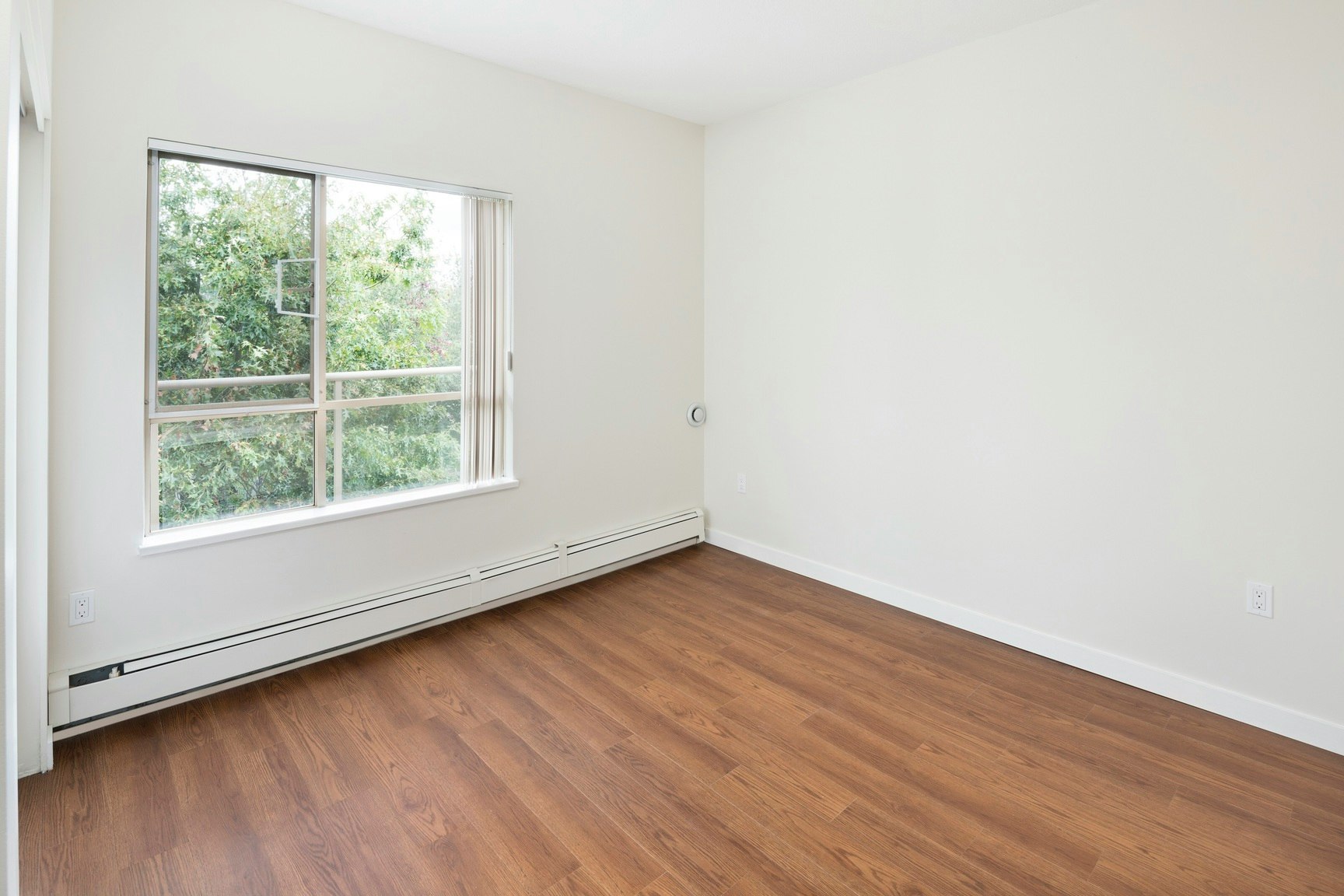305-3550 West Broadway Street, Vancouver, BC, V6R 2B6 - 9
