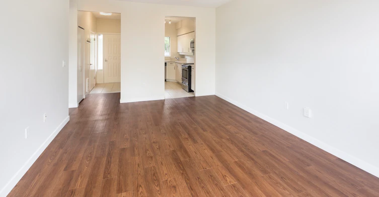 305-3550 West Broadway Street, Vancouver, BC, V6R 2B6 - 6