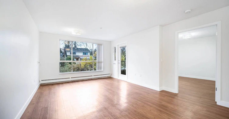 305-3550 West Broadway Street, Vancouver, BC, V6R 2B6 - 15