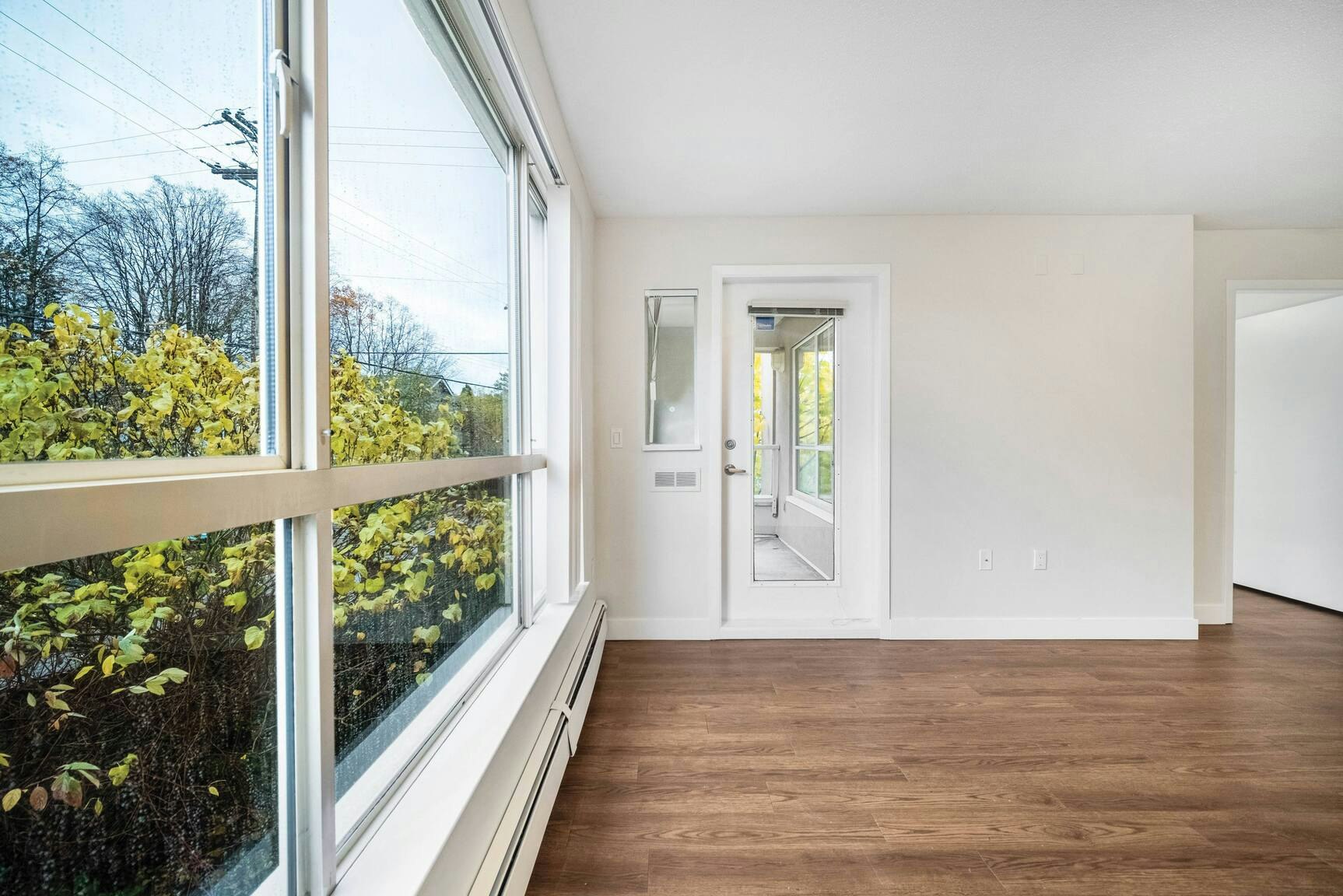 305-3550 West Broadway Street, Vancouver, BC, V6R 2B6 - 18