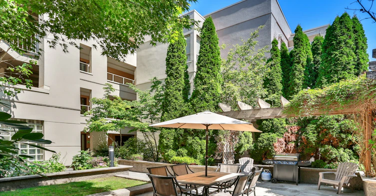 305-3550 West Broadway Street, Vancouver, BC, V6R 2B6 - 11