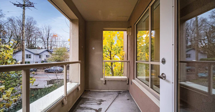 305-3550 West Broadway Street, Vancouver, BC, V6R 2B6 - 16