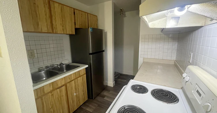 106-2035 Sullivan Avenue, Houston, BC, V0J 1Z1