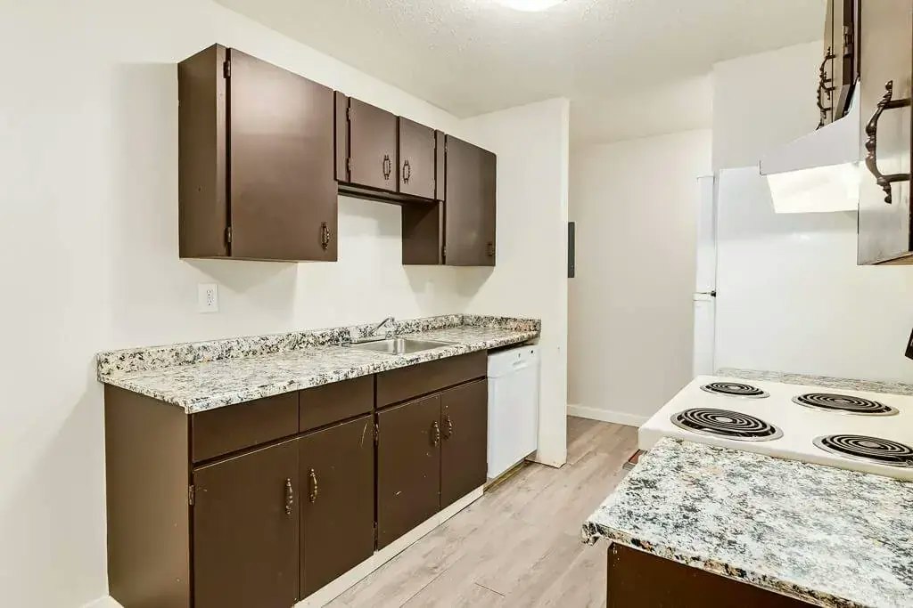 302-4116 43 Avenue, Bonnyville Town, AB, T9N 1S7 - 5