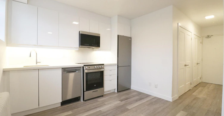 1-272 Birmingham Street, Toronto, ON, M8V 2E4 - 3