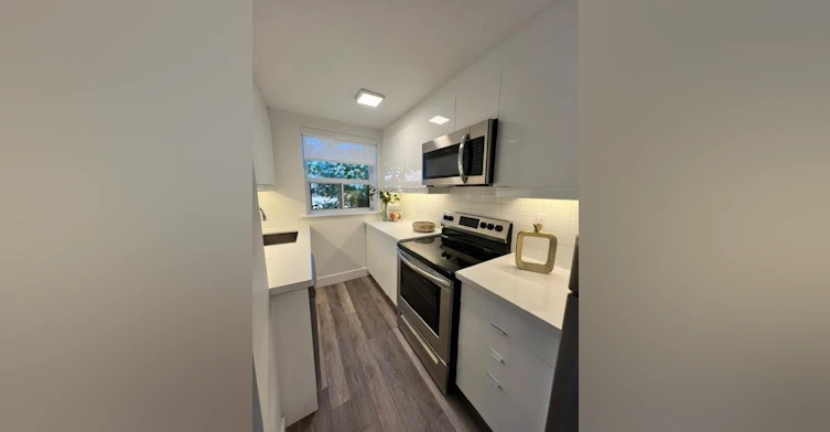 1051 Victoria Park Avenue, Toronto, ON, M4B 2J7 - 2