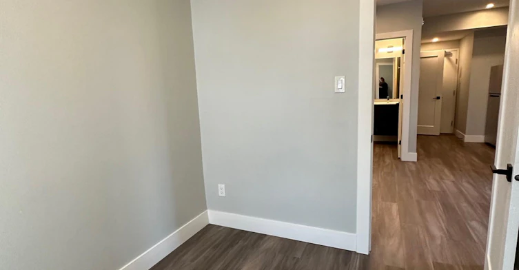 6-144 Renfrew Avenue, Ottawa, ON, K1S 1Z8 - 12