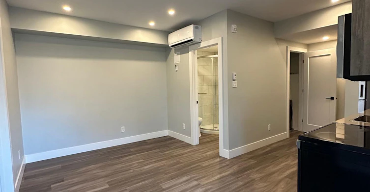 6-144 Renfrew Avenue, Ottawa, ON, K1S 1Z8 - 6