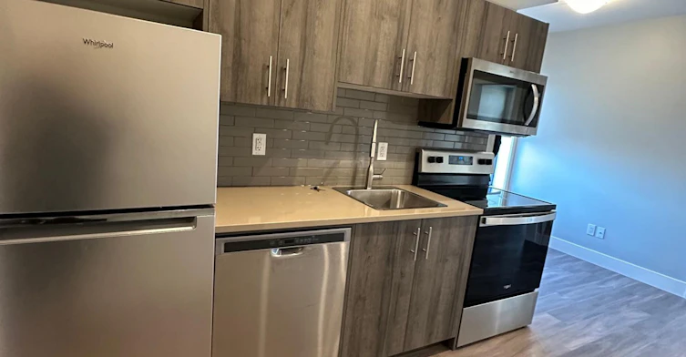 6-144 Renfrew Avenue, Ottawa, ON, K1S 1Z8 - 4