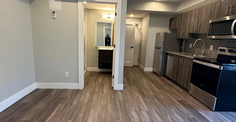 6-144 Renfrew Avenue, Ottawa, ON, K1S 1Z8 - 13