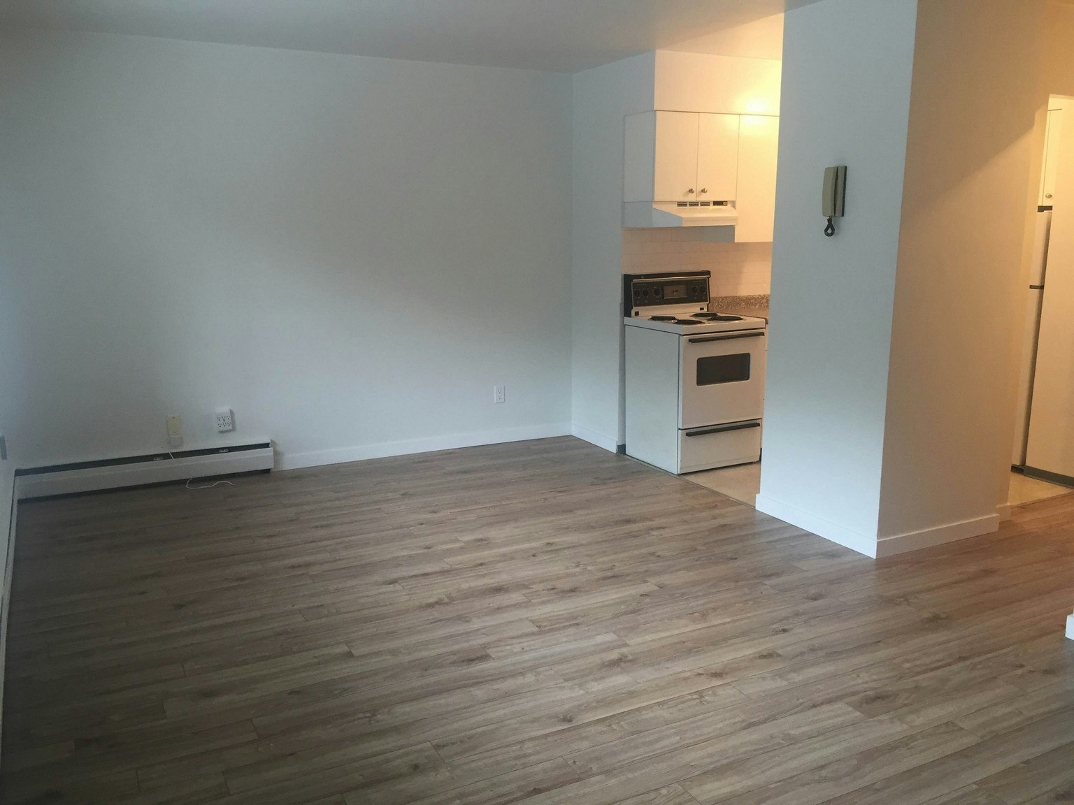 105-150 21st Street, West Vancouver, BC, V7V 4A3