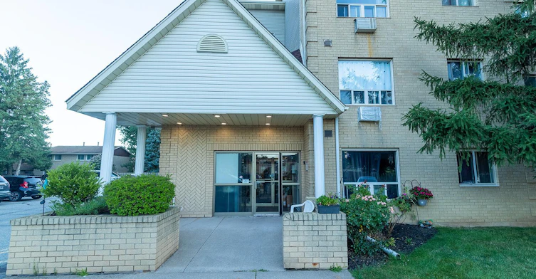 2-575 Lake Street, St. Catharines, ON, L2N 4J1 - 8