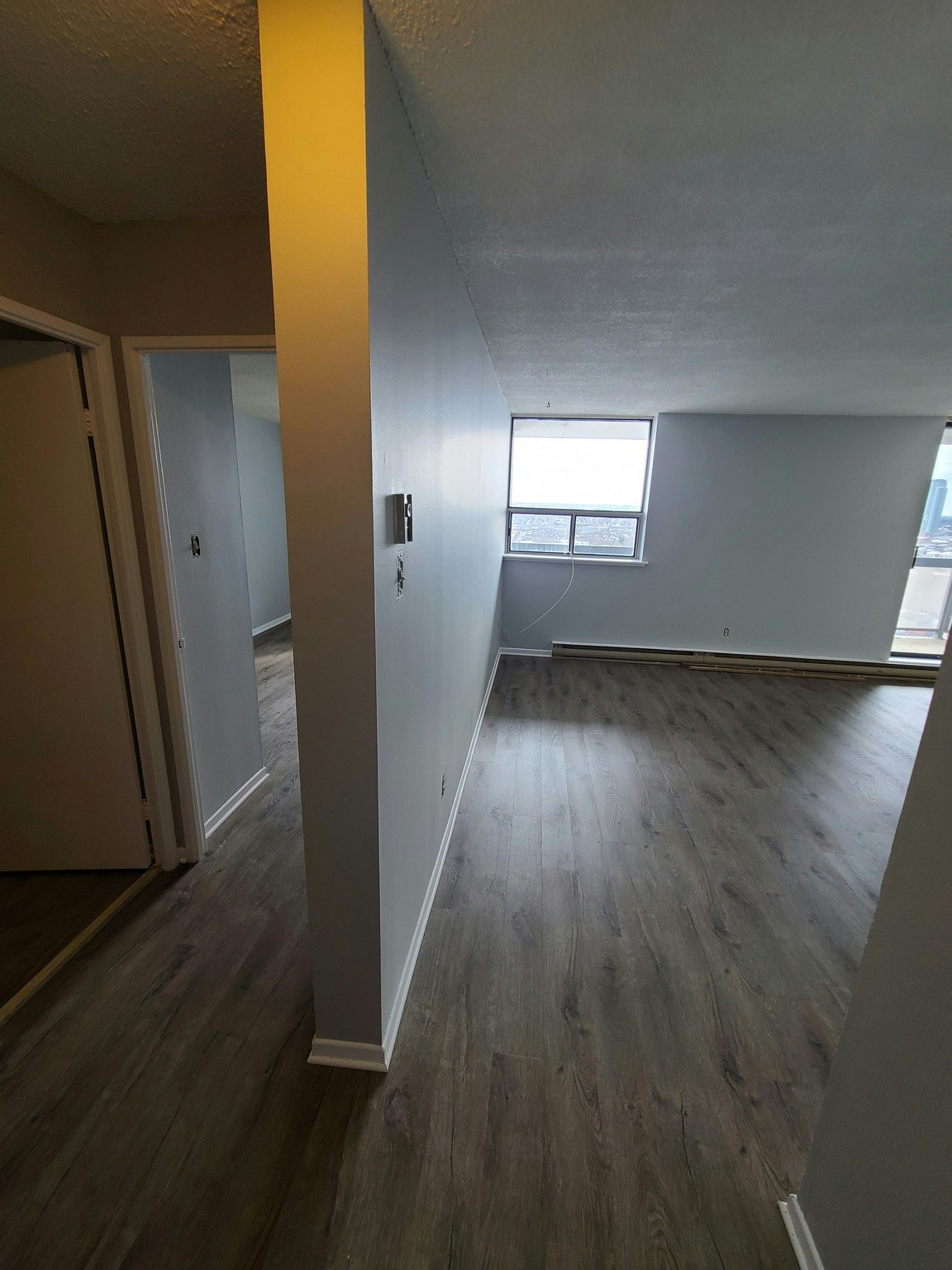 202-440 Gloucester, Ottawa, ON, K1R 7T8 - 9
