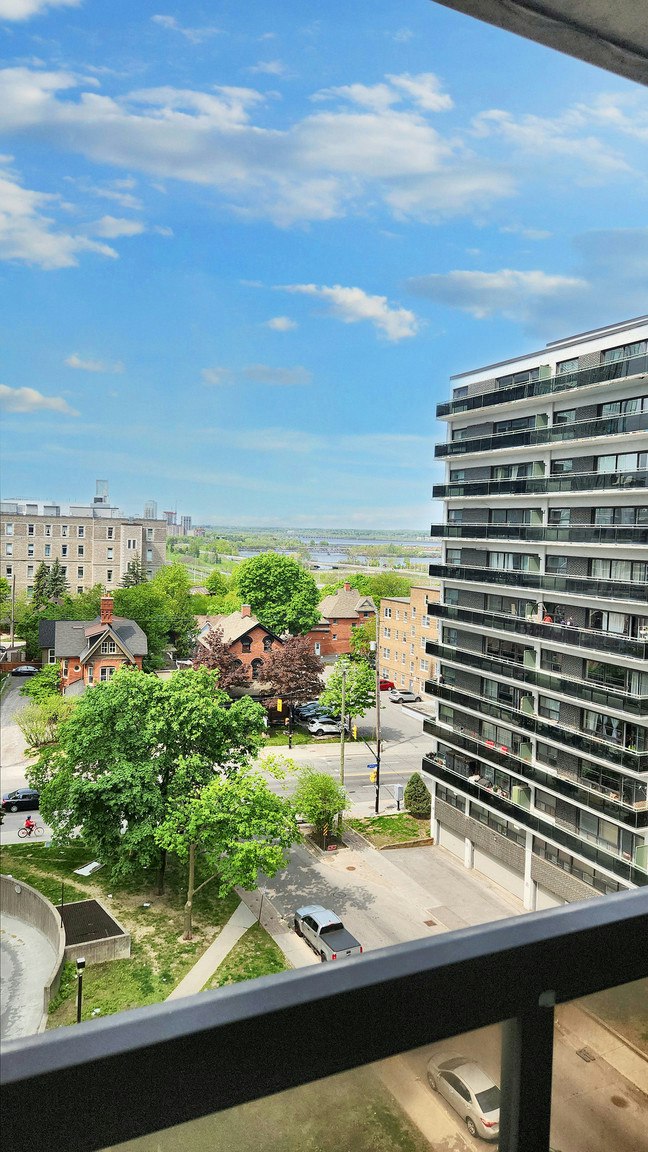 1902-440 Gloucester, Ottawa, ON, K1R 7T8