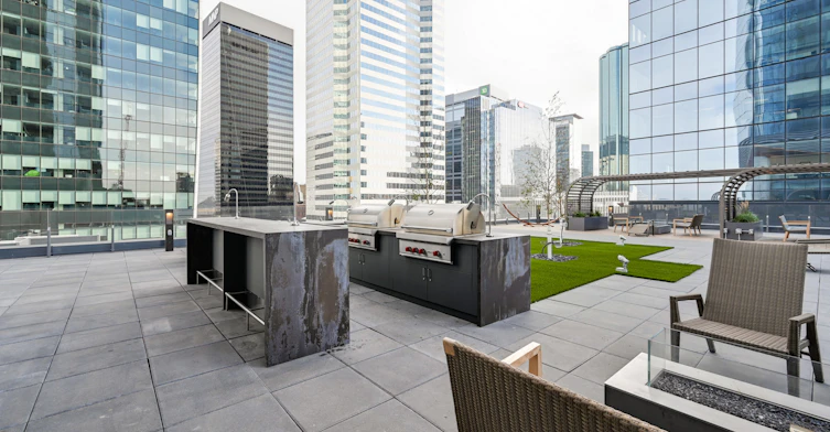 10360 102 Street, Edmonton, AB, T5J 4Y8 - 7
