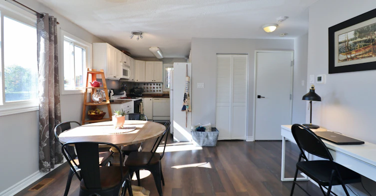 A-15 Laurie Court, Ottawa, ON, K2L 1S2 - 3