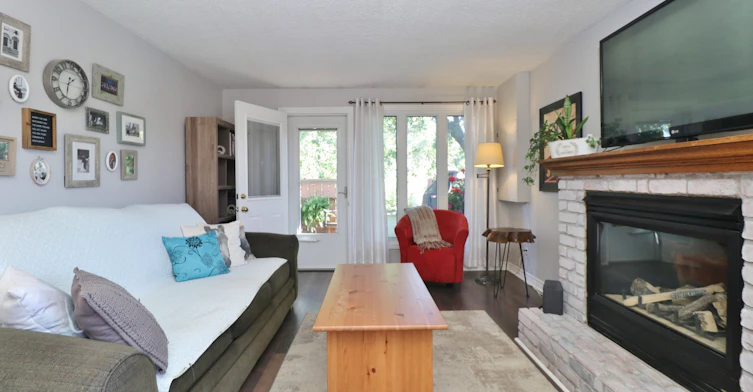 A-15 Laurie Court, Ottawa, ON, K2L 1S2 - 6