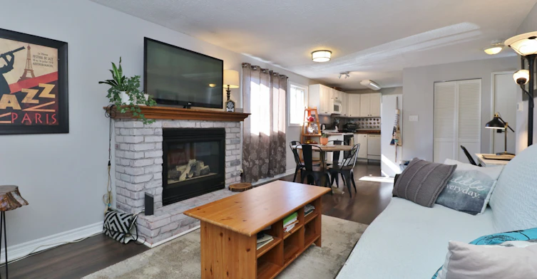 A-15 Laurie Court, Ottawa, ON, K2L 1S2 - 9