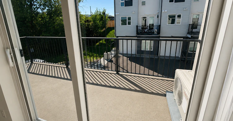 455-6527 36th Avenue NW, Calgary, AB, T3B 1T6 - 2