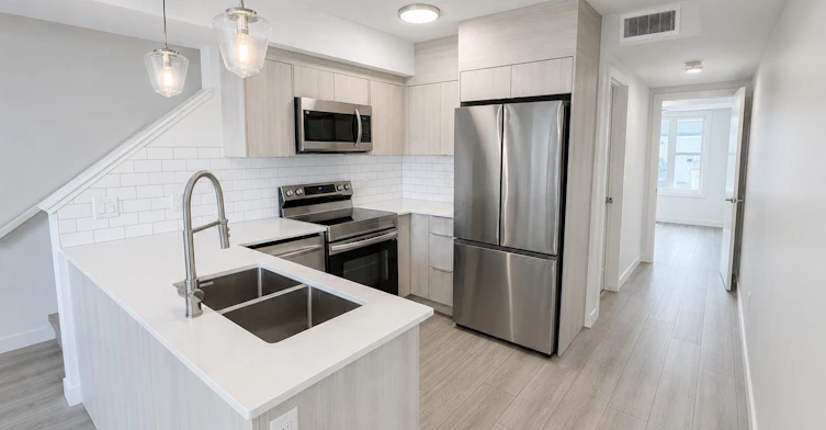 120-6527 36th Avenue NW, Calgary, AB, T3B 1T6 - 2