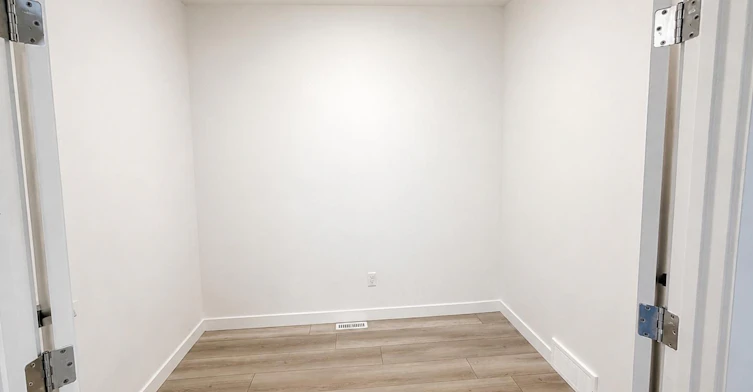 120-6527 36th Avenue NW, Calgary, AB, T3B 1T6 - 6
