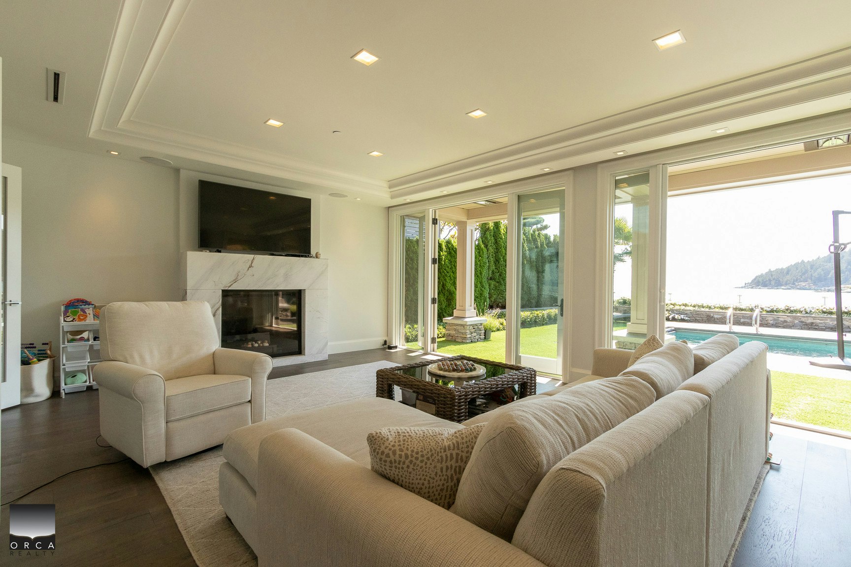 4460 Ross Crescent, West Vancouver, BC, V7W 1B2 - 3