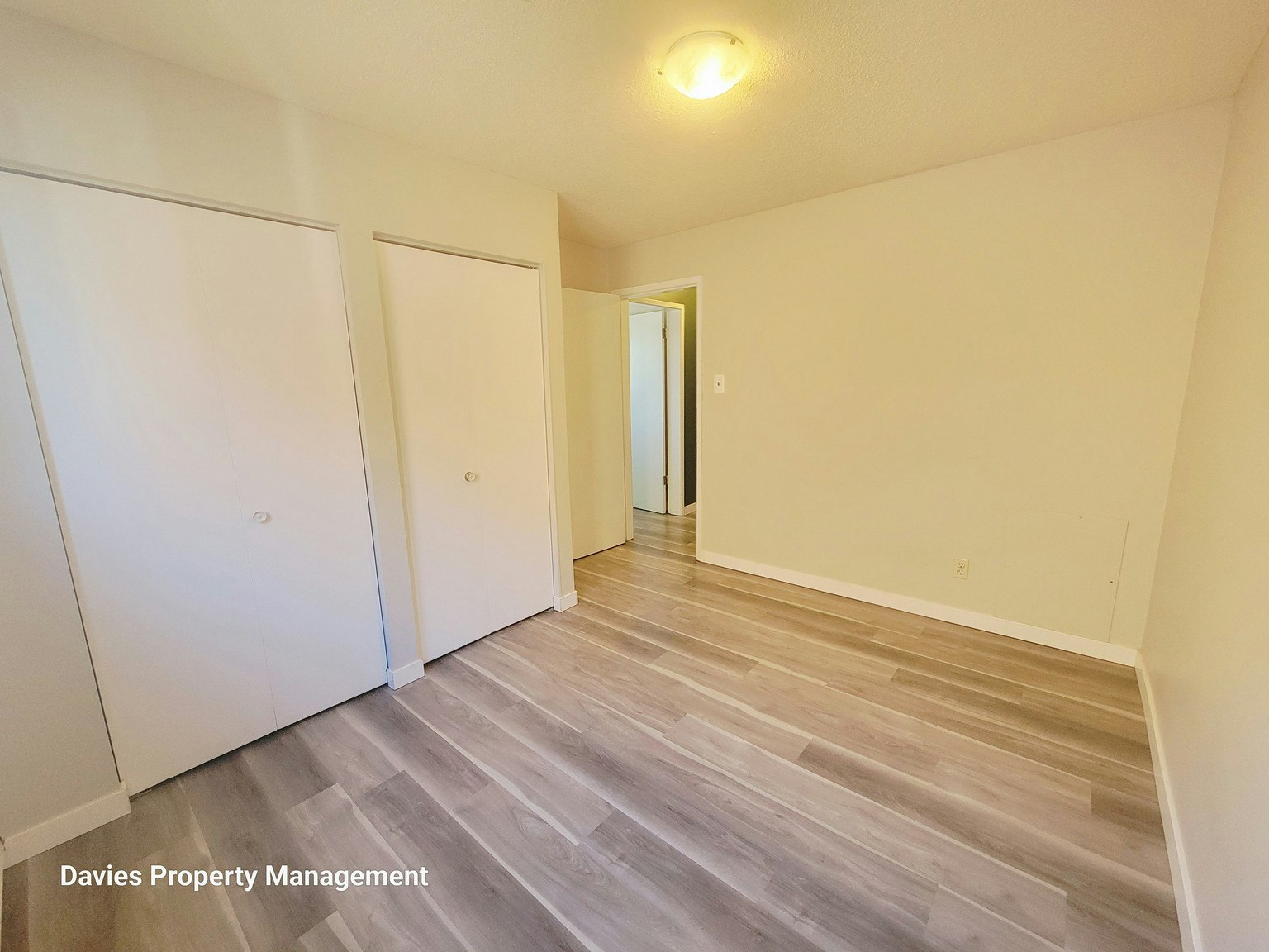 205-10140 156 Street NW, Edmonton, AB, T5P 2P9 - 9