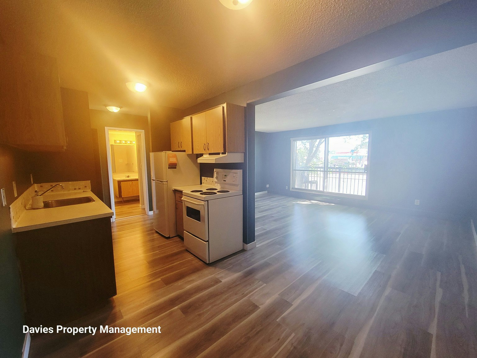 205-10140 156 Street NW, Edmonton, AB, T5P 2P9 - 3