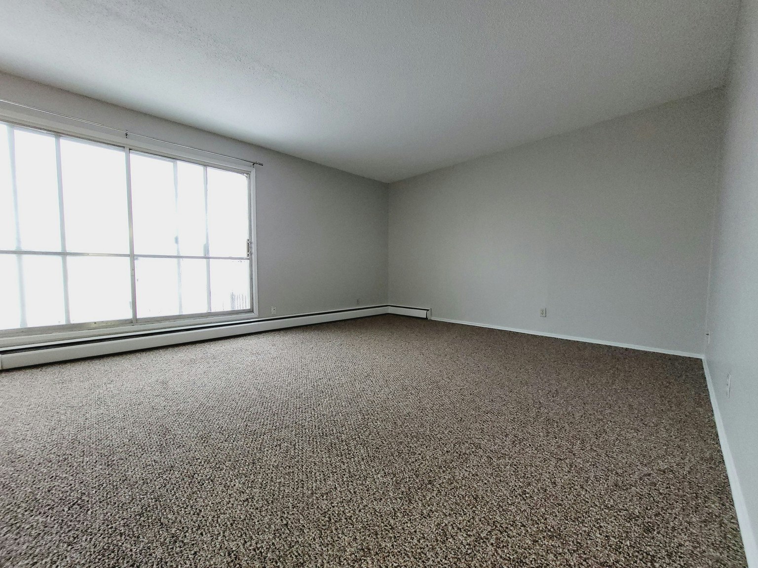 101-10140 156 Street NW, Edmonton, AB, T5P 2P9 - 6