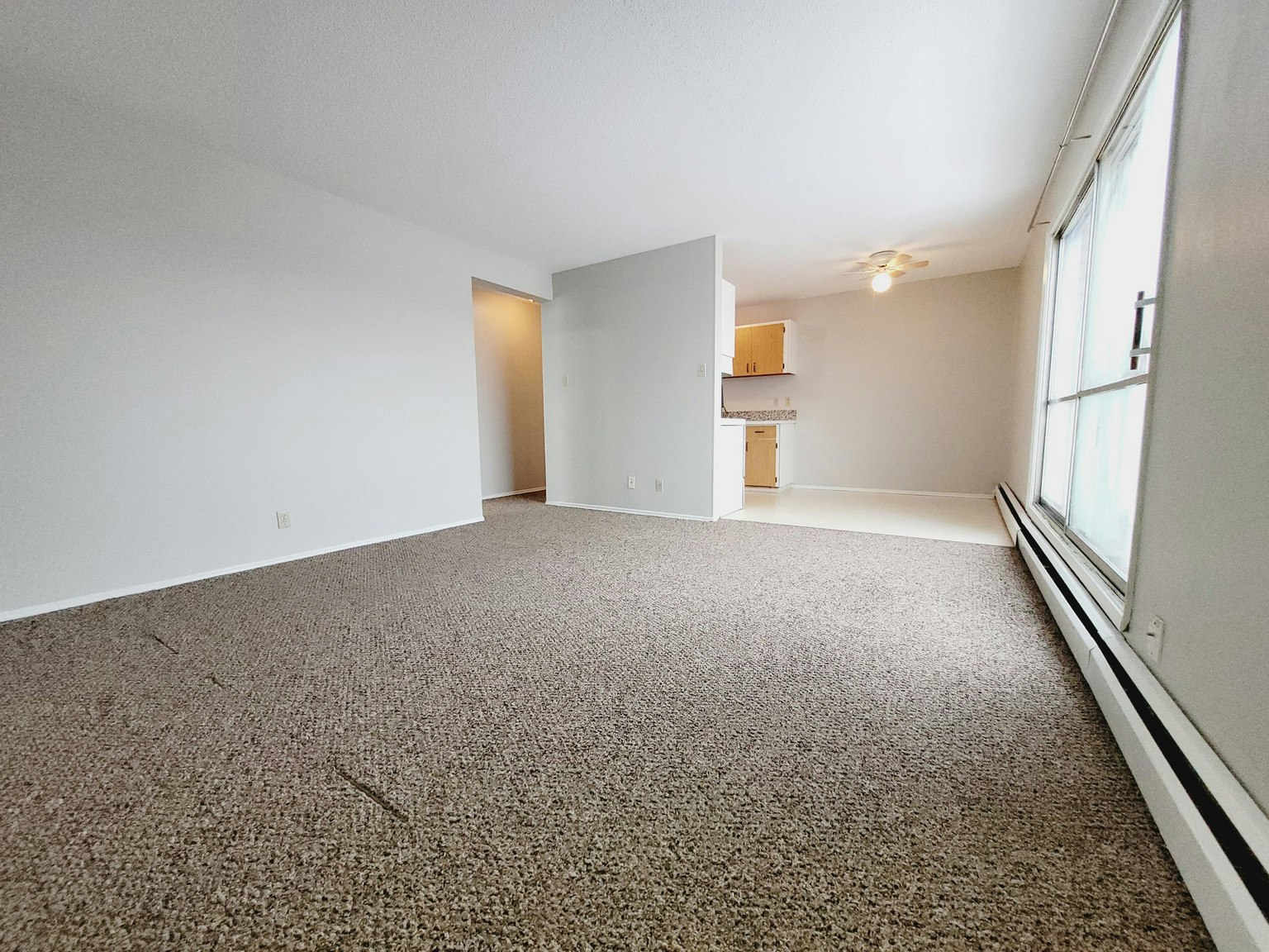 101-10140 156 Street NW, Edmonton, AB, T5P 2P9 - 5