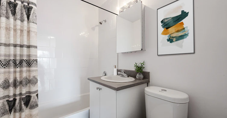 0703-587 Avenue Road, Toronto, ON, M4V 2K3 - 5