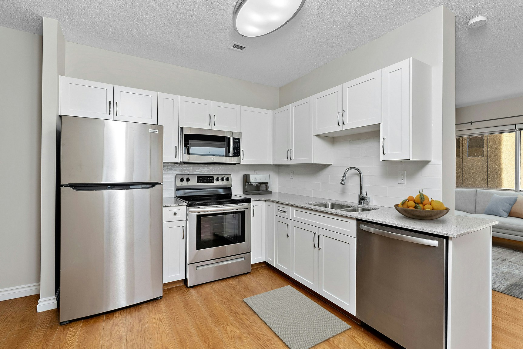 10001 Bellamy Hill, Edmonton, AB, T5J 3B6 - 4
