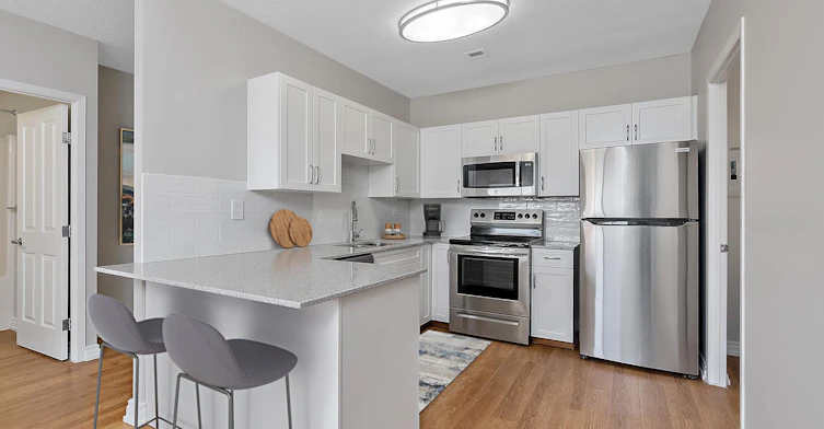 10001 Bellamy Hill, Edmonton, AB, T5J 3B6 - 10