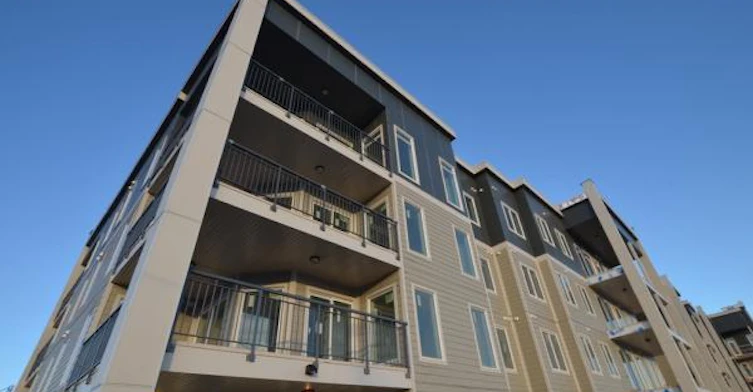15709 139 Street, Edmonton, AB, T6V 0C6 - 4