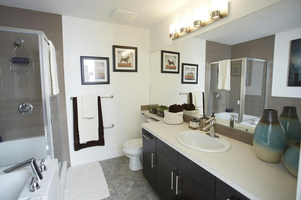 15709 139 Street, Edmonton, AB, T6V 0C6 - 3