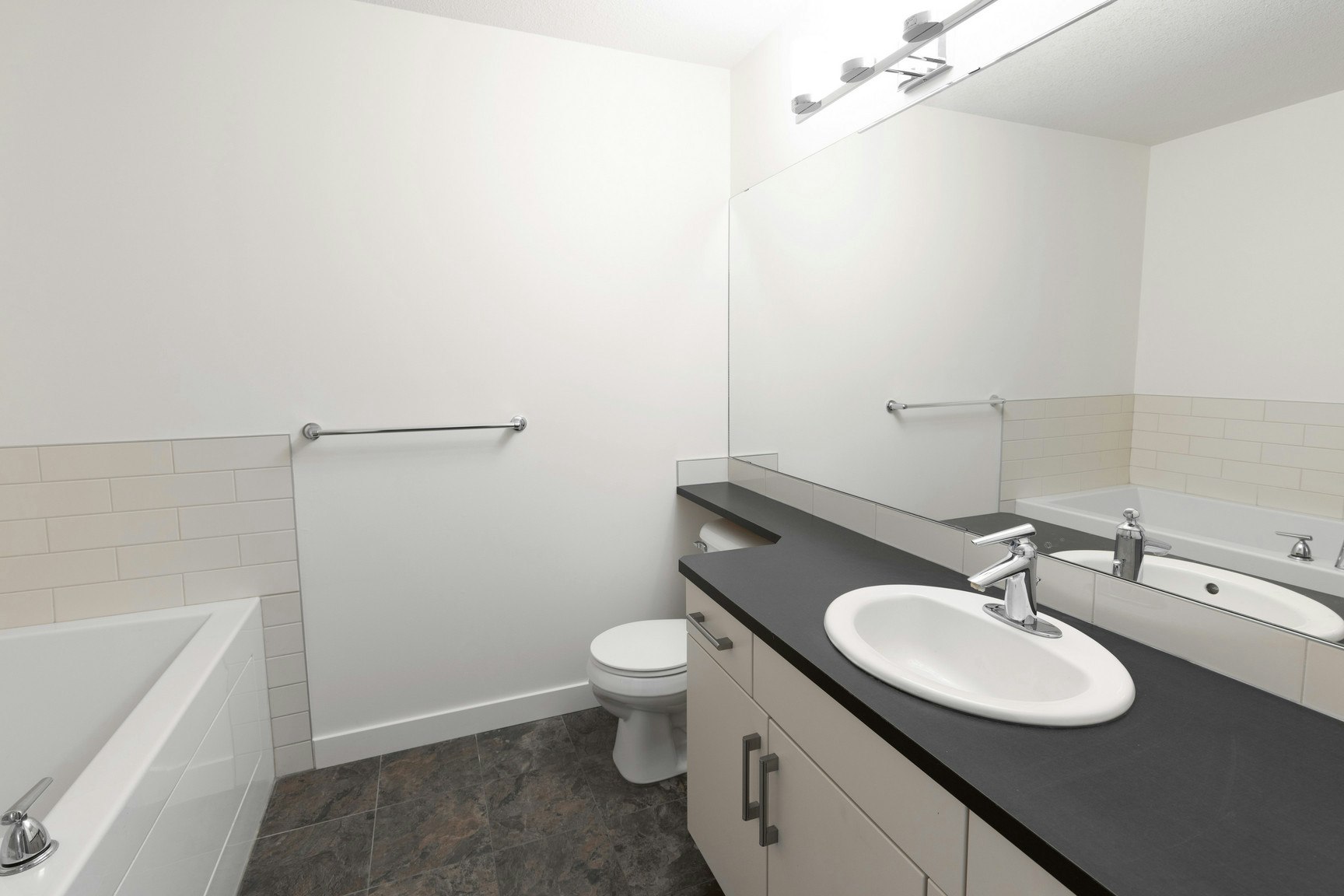 15709 139 Street, Edmonton, AB, T6V 0C6 - 6